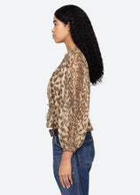 Load image into Gallery viewer, Sea Claude Top - Cream