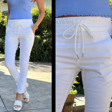 Load image into Gallery viewer, Flog Shely Jogger - White Original
