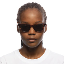 Load image into Gallery viewer, Le Specs Unfaithful - Toffee Tort Polarized