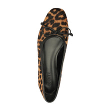 Load image into Gallery viewer, SCHUTZ Arissa Flat - Natural/Black