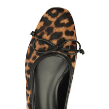 Load image into Gallery viewer, SCHUTZ Arissa Flat - Natural/Black