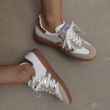 Load image into Gallery viewer, Back 70 Cloud Sneakers - Beige