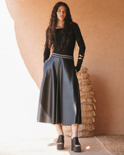 Load image into Gallery viewer, Mes Demoiselles Skirt Buzzer - Black