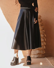 Load image into Gallery viewer, Mes Demoiselles Skirt Buzzer - Black