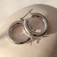 Load image into Gallery viewer, LUV AJ Amalfi Huggies - Gold or Silver