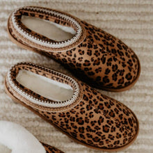 Load image into Gallery viewer, Katydid Leopard Print Embroidered Slippers