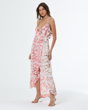 Load image into Gallery viewer, Young Fabulous &amp; Broke Katelyn Dress - Coral Crush Boa Wash