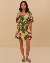 Load image into Gallery viewer, Farm Rio Anthurium Leaves Sand Short Sleeve Square Neckline