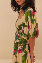 Load image into Gallery viewer, Farm Rio Anthurium Leaves Sand Short Sleeve Square Neckline