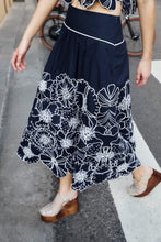 Load image into Gallery viewer, Farm Rio Flowers Richelieu Blue Skirt
