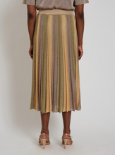 Load image into Gallery viewer, Maison Lurex Gala Pleated Skirt - Green/April Moon