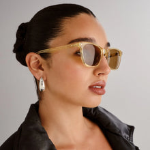 Load image into Gallery viewer, Le Specs Nonsensical - Blonde