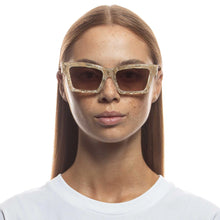Load image into Gallery viewer, Le Specs Hero - Gold Seashell