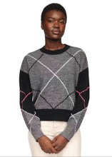 Load image into Gallery viewer, Brodie Highland Argyle Crew - White/Black