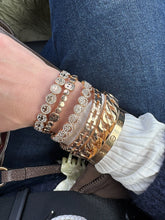 Load image into Gallery viewer, La Lumiere Wide Cuban Chainlink Bracelet - Gold