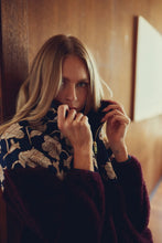 Load image into Gallery viewer, Trovata Casey Pullover - Viola Nocturne