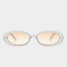 Load image into Gallery viewer, Le Specs Outta Love - Silver Pearl