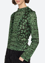 Load image into Gallery viewer, Sea Claude Print Turtleneck - Green