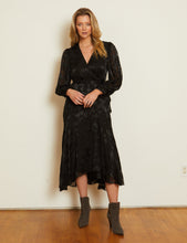 Load image into Gallery viewer, Caballero Moon Maxi - Black Geo Burnout