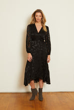 Load image into Gallery viewer, Caballero Moon Maxi - Black Geo Burnout