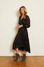 Load image into Gallery viewer, Caballero Moon Maxi - Black Geo Burnout