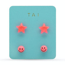 Load image into Gallery viewer, Tai Set of 2 Star and Smiley Face studs - 2 Colors