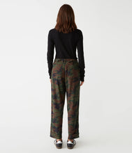 Load image into Gallery viewer, Michael Stars Maxine Twill Camo Convertible Pant - Olive Combo