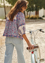 Load image into Gallery viewer, M.A.B.E. Della Jacket - Blue/Red