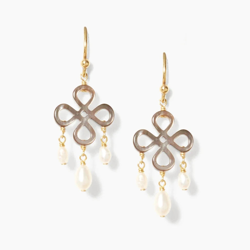 Chan Luu Clover Chandelier Earrings - White Pearl