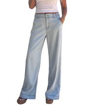 Load image into Gallery viewer, Flog Linda Tencel Light Denim