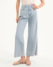 Load image into Gallery viewer, Veronica Beard Taylor Cropped Wide-Leg Jean - Pale Stone