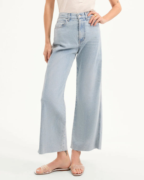 Veronica Beard Taylor Cropped Wide-Leg Jean - Pale Stone
