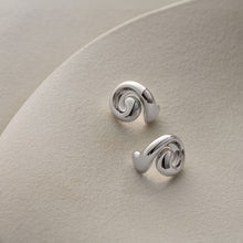Load image into Gallery viewer, Jenny Bird Small Gio Earrings - 2 Colors