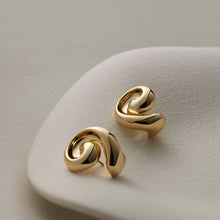 Load image into Gallery viewer, Jenny Bird Small Gio Earrings - 2 Colors