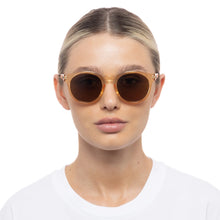 Load image into Gallery viewer, Le Specs Hey Macarena - Blonde Polarized