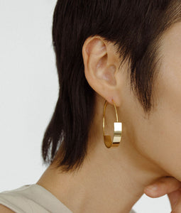 Shashi Mia Hoop - Gold