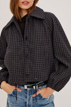 Load image into Gallery viewer, Rails North Jacket - Mulberry Check