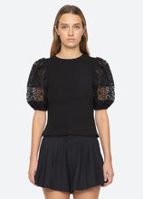 Load image into Gallery viewer, Sea Dahlia Top - Black