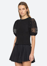 Load image into Gallery viewer, Sea Dahlia Top - Black