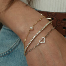 Load image into Gallery viewer, FYB Bea Heart Bracelet - Gold