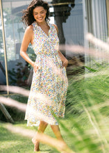 Load image into Gallery viewer, Change of Scenery Tracy Dress - Wildflower Fields