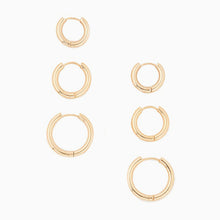 Load image into Gallery viewer, Shashi Triplès Hoops Set - Gold
