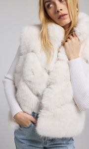 HOLIDAY Generation Love Rosario Faux Fur Vest - 2 Colors