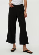 Load image into Gallery viewer, Michael Stars Geraldine Cropped Straight Leg Pant - Black