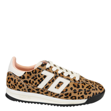 Load image into Gallery viewer, Back 70 Barkley Jogger - Leopard Camel White