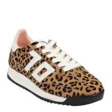 Load image into Gallery viewer, Back 70 Barkley Jogger - Leopard Camel White