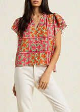 Load image into Gallery viewer, Trovata Violette Blouse - Botanic Tile