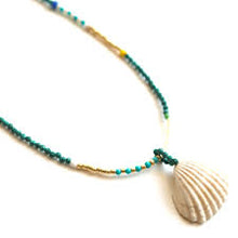 Load image into Gallery viewer, Bunny Shapiro Malachite Shell Charm Necklace