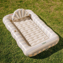 Load image into Gallery viewer, FUNBOY Tanning Pool Lounger - Ivory/Light Blue Stripe