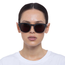 Load image into Gallery viewer, Le Specs Trentadue - Scratched Black